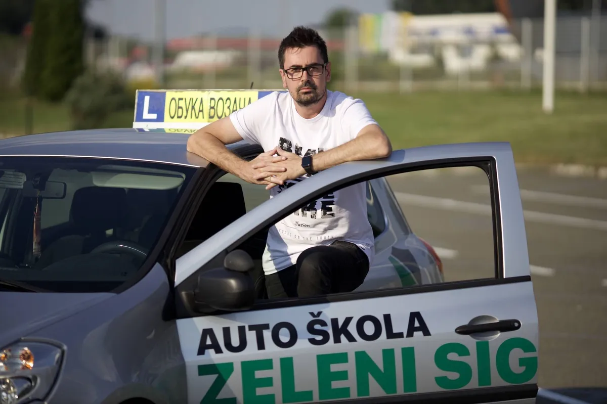 Nova S članak o besplatnom seminaru za vozače auto-škola Zeleni Signal